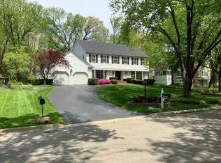 3 Bonnie Brae Rd, Hinsdale, IL 60521