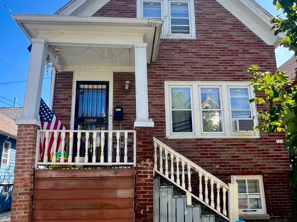 715 E Wright St, Milwaukee, WI 53212