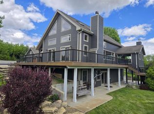 4845 N Hacker Rd, Apple River, IL 61001