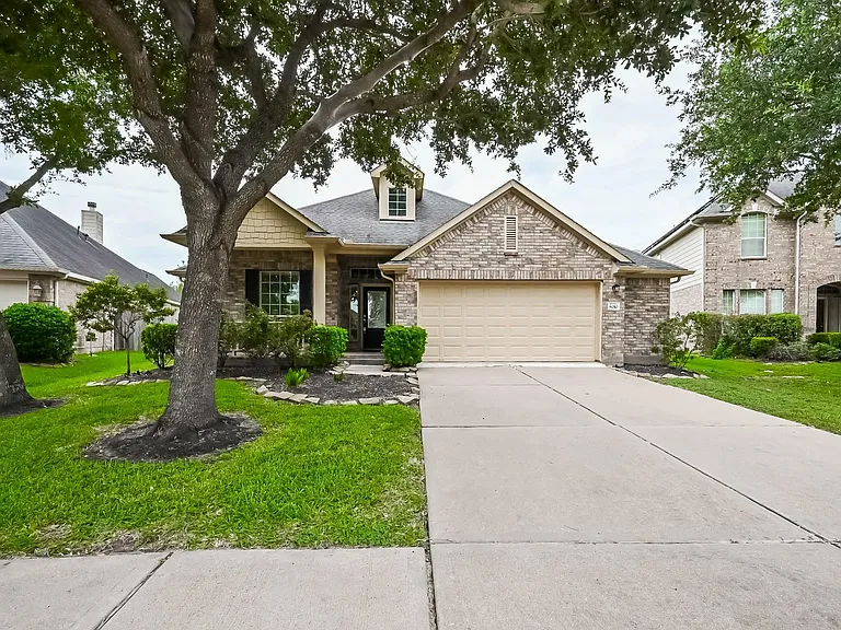 8010 Durham Run Ln — Photo 30