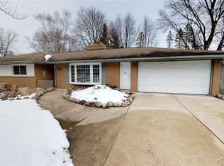 3451 Creekwood Dr, Saginaw, MI