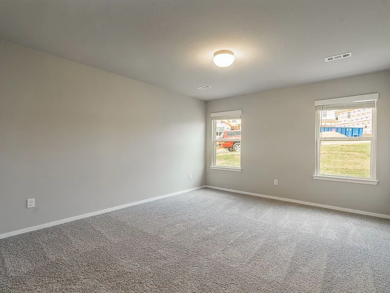 529 Woodcreek Loop — Photo 9