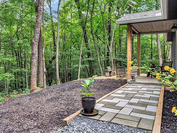 4th image of 728 Pleasant Gap Rd