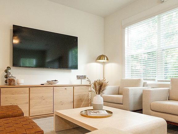3rd image of 6012 Beckington Dr #7008