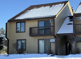 N3385 Pine Mountain Rd, Iron Mountain, MI 49801