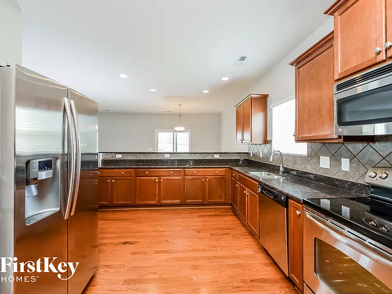 1593 Abbey Park Ct — Photo 5