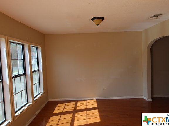 2nd image of 1112 Gray Dr