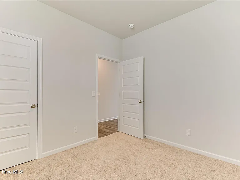 5167 Captain Dr — Photo 34