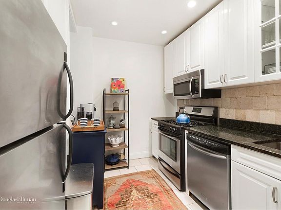 5th image of 250 W 78th St APT 3bf