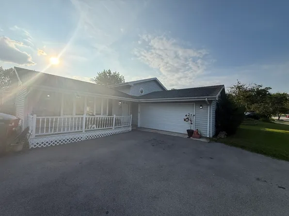 1021 Stonegate Rd, New Lenox, IL 60451