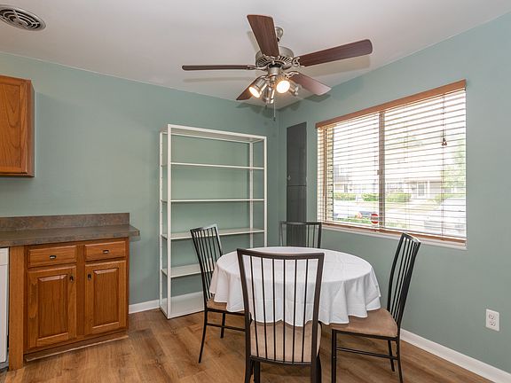5th image of 26685 Franklin Pointe Dr #1