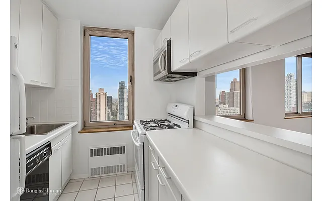 Sold by Douglas Elliman | media 9