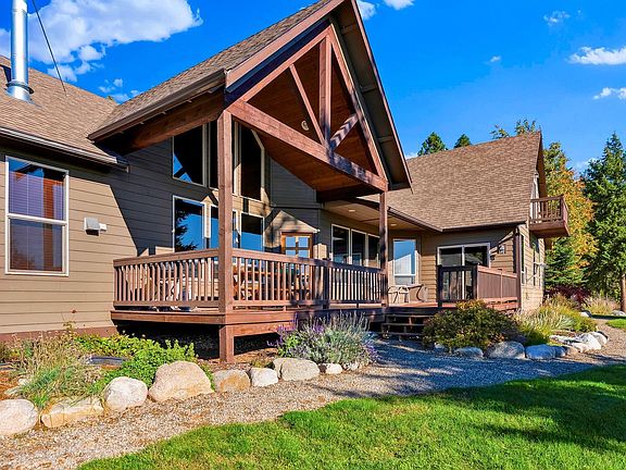 3rd image of 558 Grouse Hill Rd