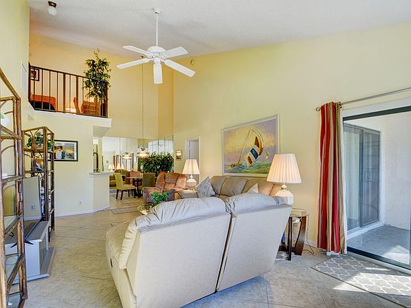4th image of 4225 S 57th Avenue #H