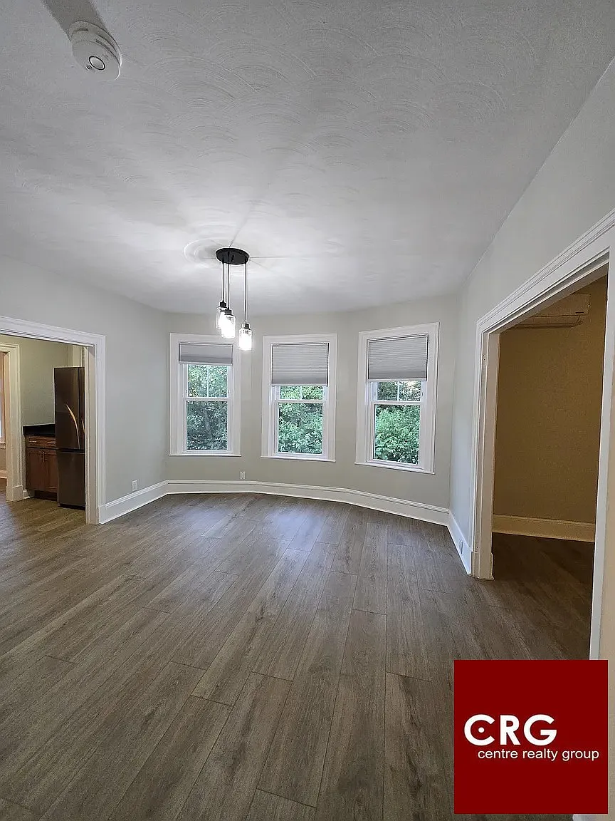 2 bed, 1.0 bath, 1071 sqft, $3,400 — Photo 4