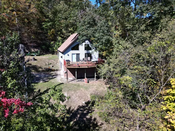 128 Academy St, Ronceverte, WV 24970