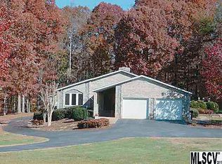 1126 Rolling Green Dr, Newton, NC 28658