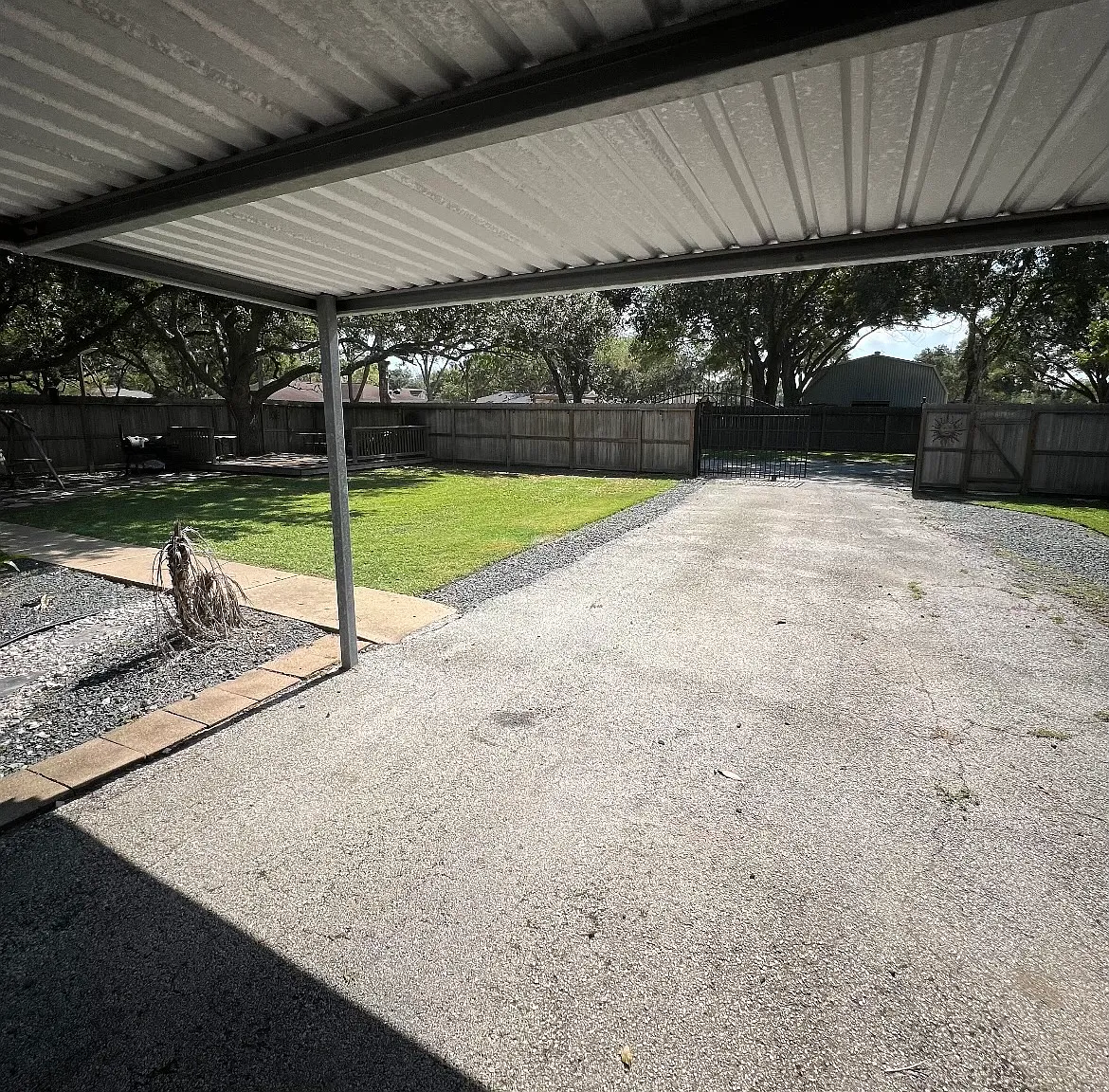 709 S Kansas Ave — Photo 3