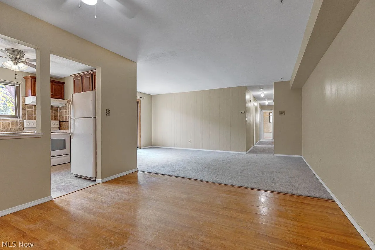 3 bed, 1.0 bath, 1063 sqft, $1,500 — Photo 3