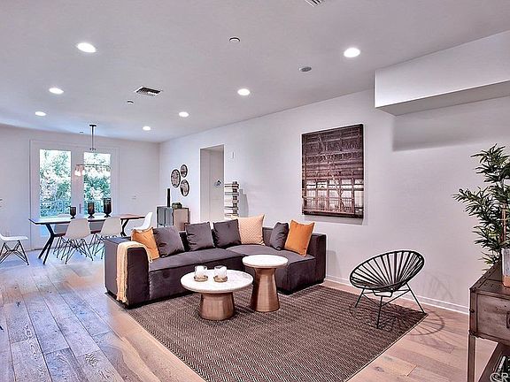 4th image of 4240 Laurel Canyon Blvd Unit 106
