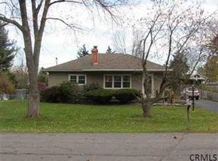 7 Hoefer St, Latham, NY 12110