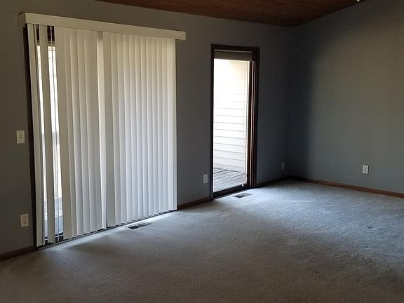 2nd image of 6391 Aspenwood Plz