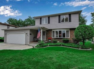 1082 Bowen Dr W, North Tonawanda, NY 14120