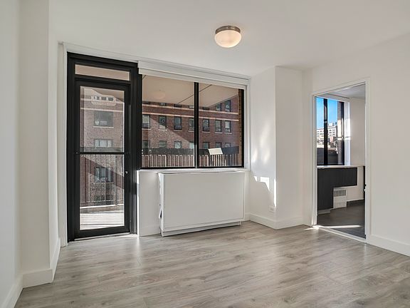 5th image of 300 Mercer St APT 9J
