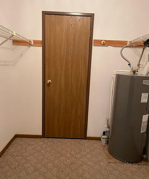 2030 Chateau Ct #24 — Photo 6
