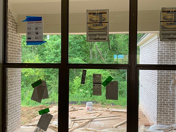 5th image of 125 Magnolia Ln