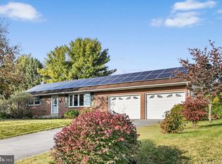 143 Schoolhouse Rd, Palmyra, PA 17078