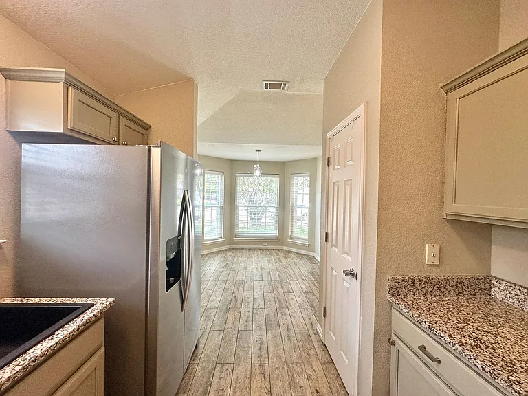 1308 Saddle Dr — Photo 12
