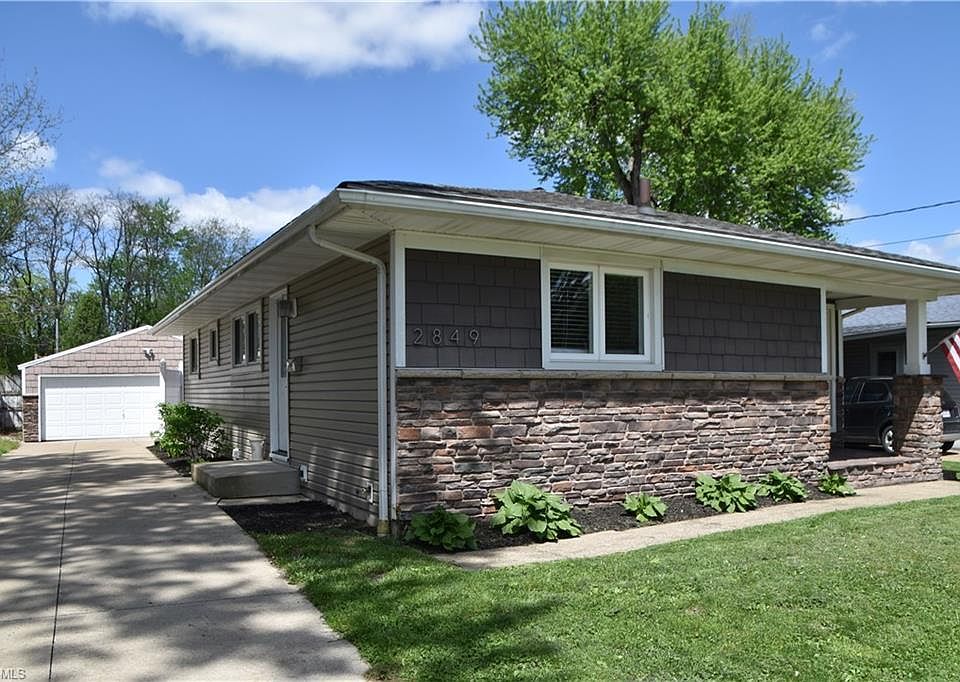 1st image of 2849 Shelburn Ave