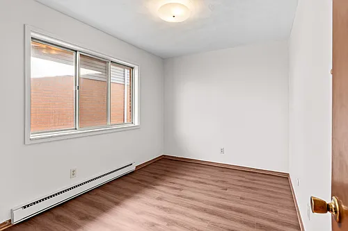 1110 Lewis Ave #13 — Photo 16