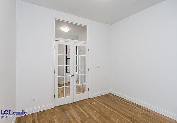 4th image of 305 E 78th St APT 2FW
