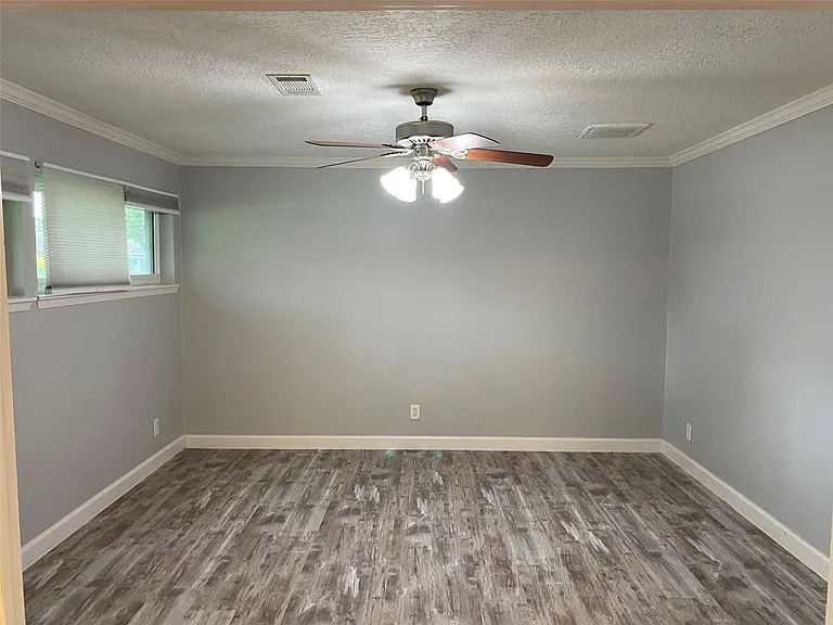 9614 Greenwillow St — Photo 24