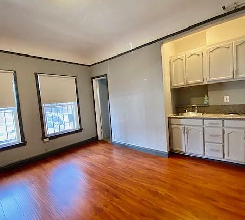 4th image of 249 S Harvard Blvd #308