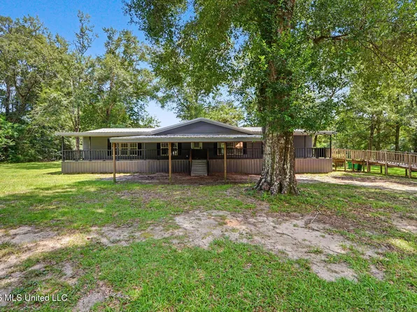 2916 Lee Pierce Rd, Moss Point, MS 39562
