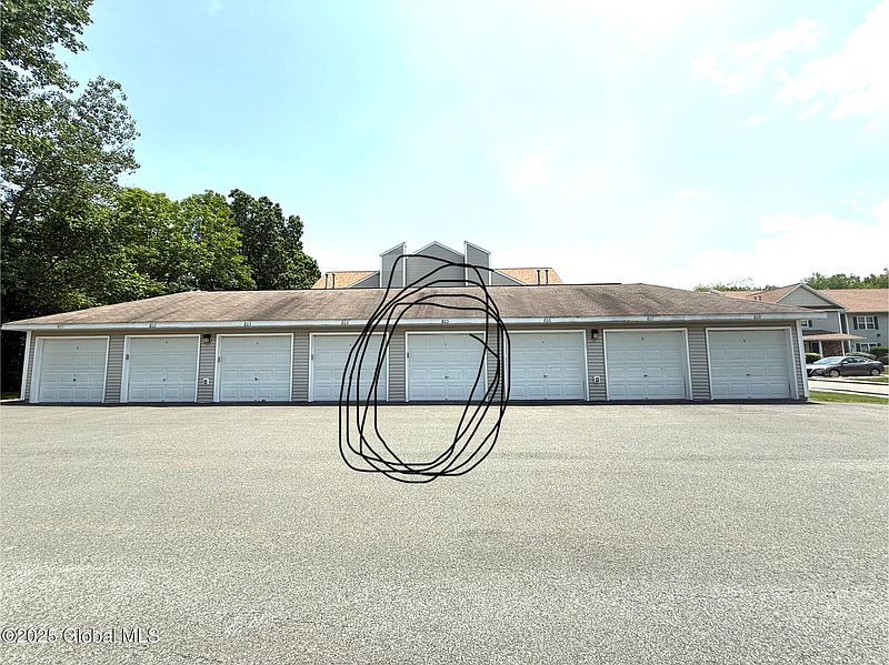 5th image of 1200 Hillside Avenue #805