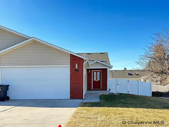 5814 Star Wood Ct, Cheyenne, WY 82009