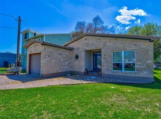 216 Lakeview, Sunrise Beach, TX 78643