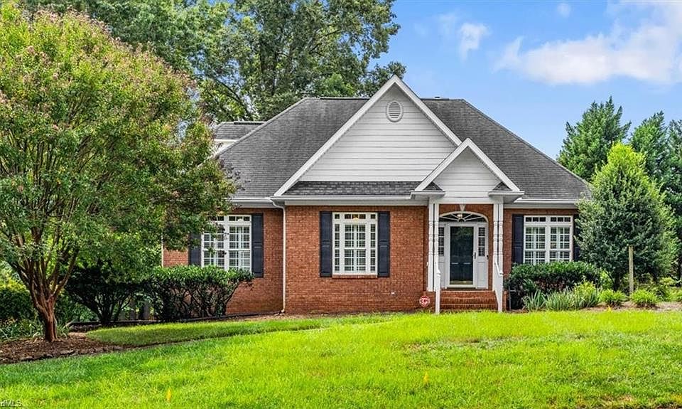 1st image of 5250 Meadowlark Glen Ln