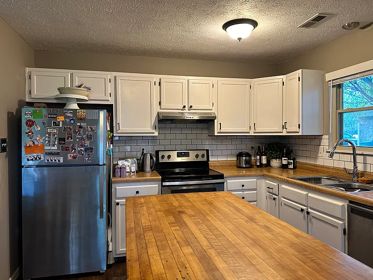 1121 N Briarwood Dr — Photo 15
