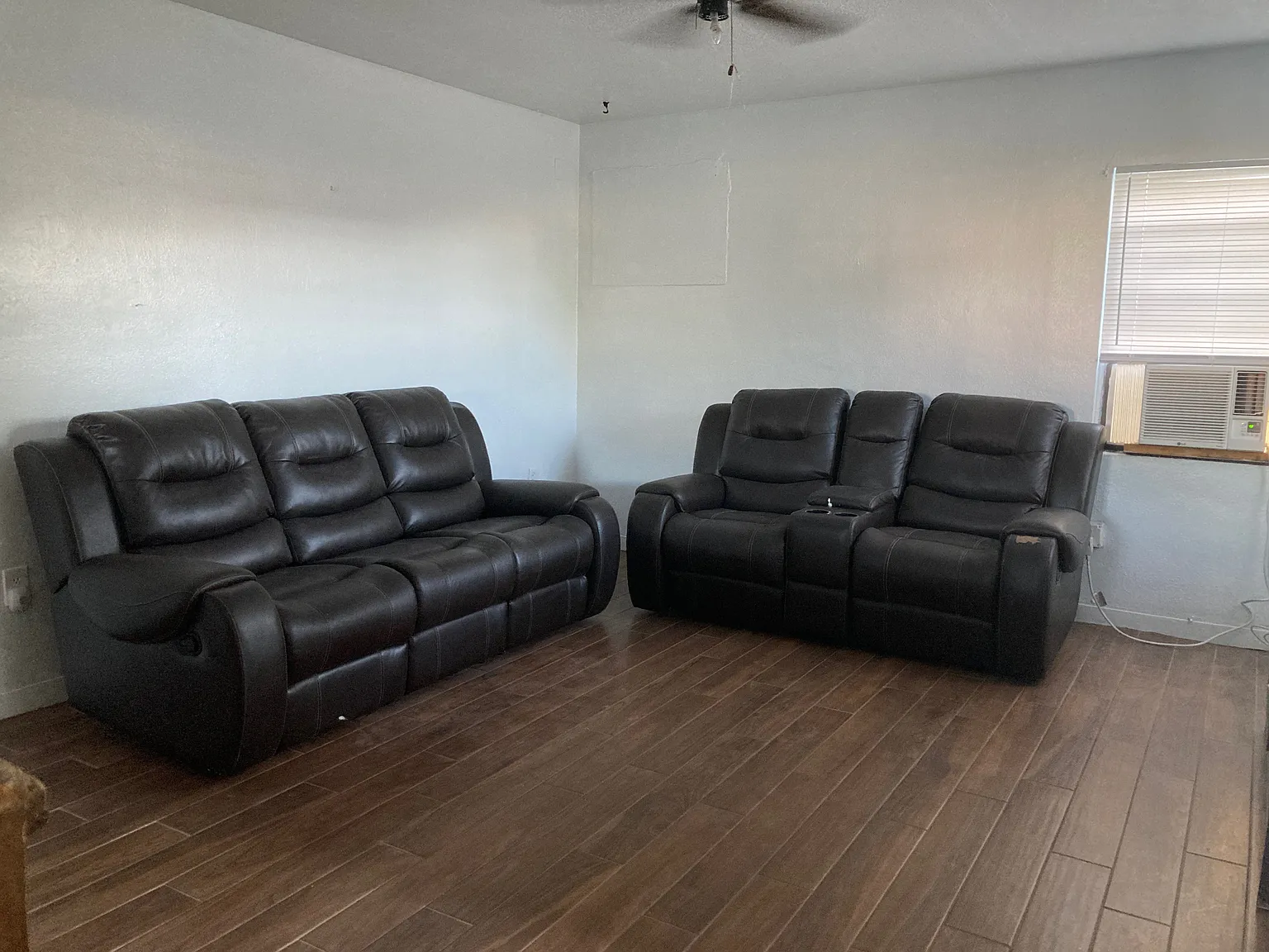 2 bed, 900 sqft, $1,500 — Photo 2