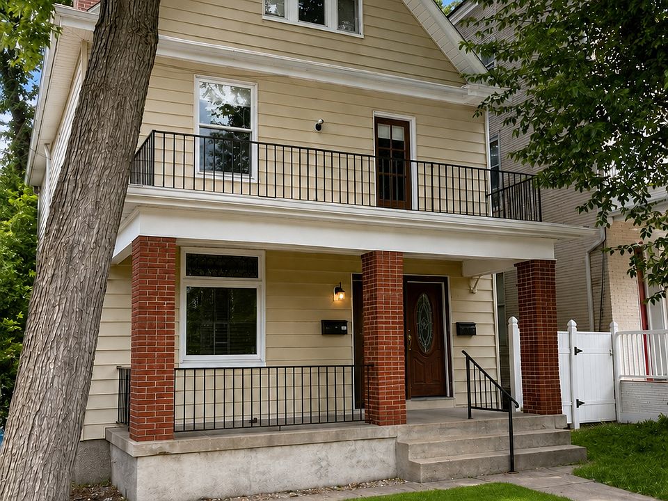 1st image of 206 Oak St #2B