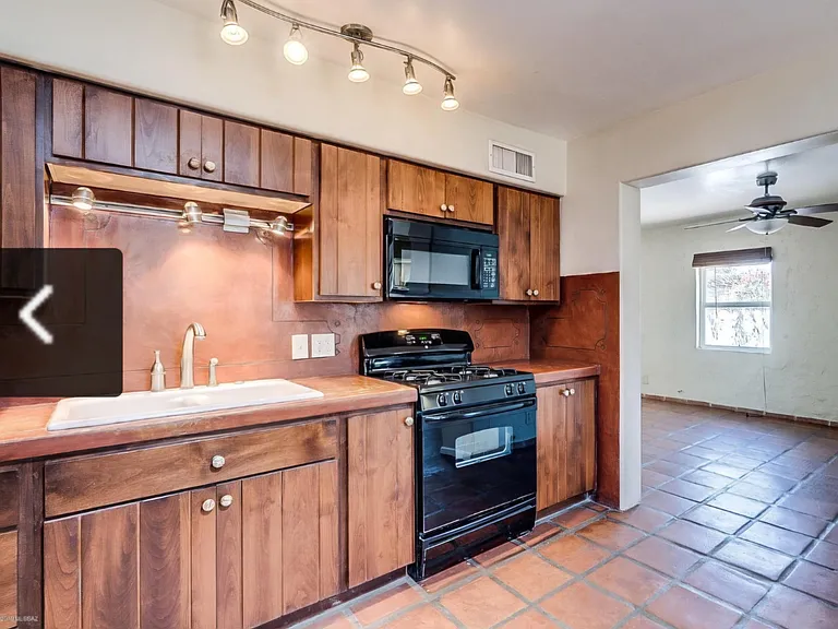 3913 E Montecito St — Photo 10