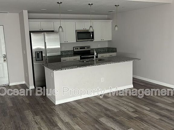 2nd image of 2771 Royal Palm Ave APT 106
