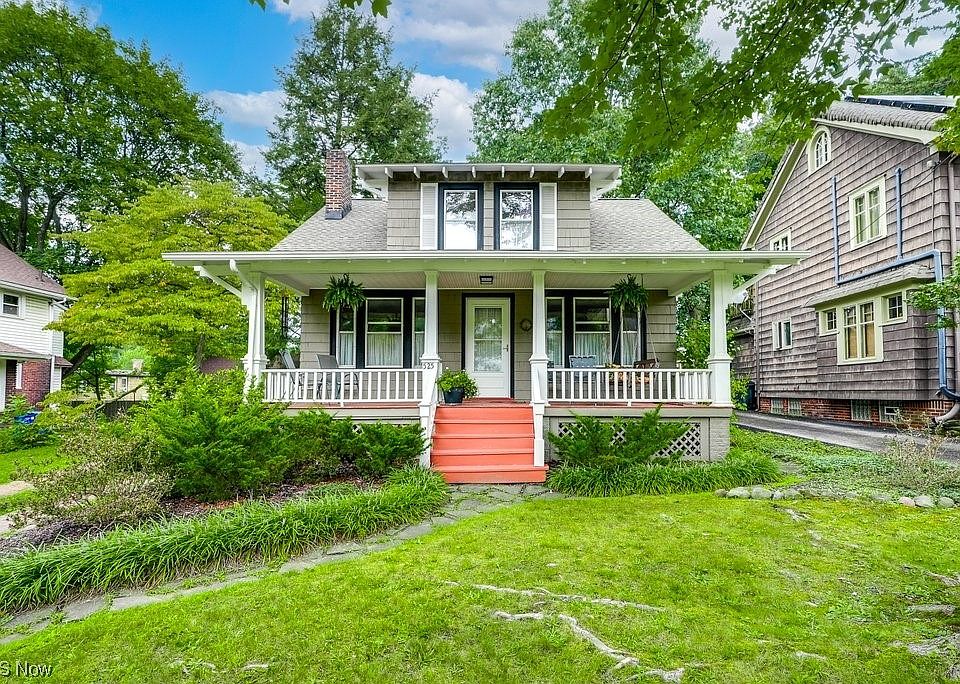1st image of 525 Earl Ave