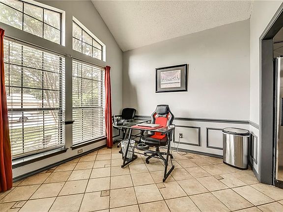 5th image of 5910 Kesler Dr