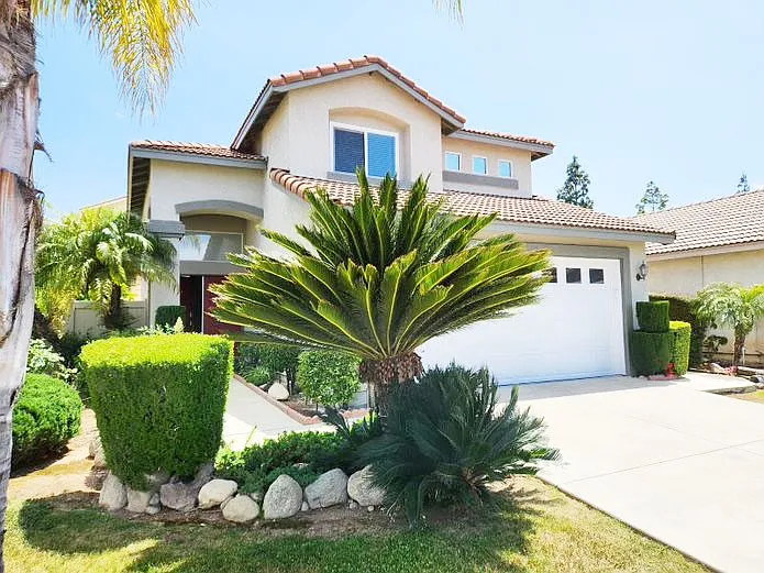 948 Bingham Dr — Photo 1